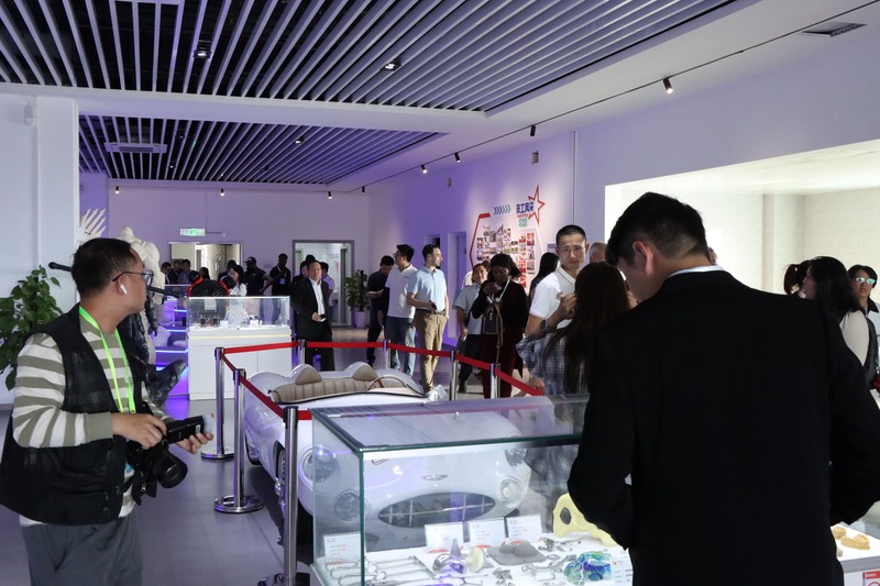 Greater Bay Area Service Trade Fair Delegates Visit Kings 3D’s Zhuhai Production Facility, Witness Cutting-Edge 3D Printing Technology in Action